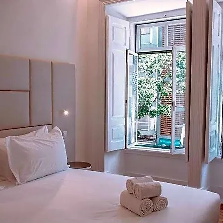 Le Premier Bed & Breakfast 3*