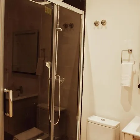 Le Premier Oda ve Kahvaltı